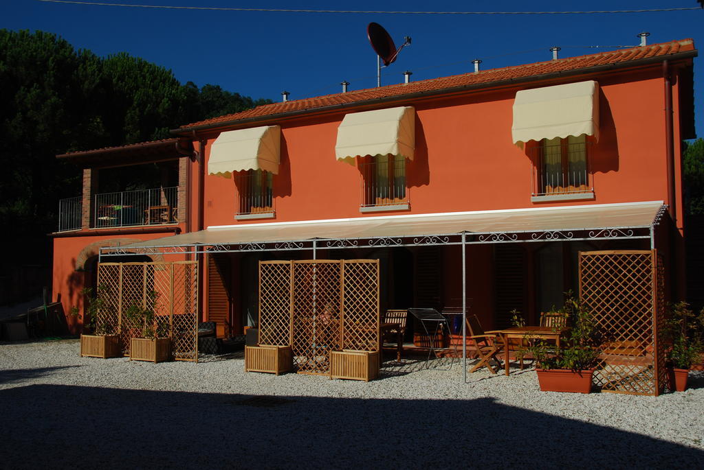 Agriturismo Il Cantastorie Montecatini Terme Habitación foto